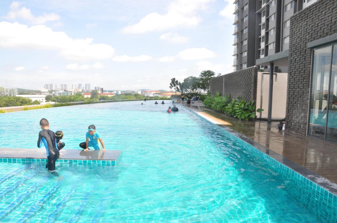 Amysity Homestay Gandaria Modern Lifestyle Walking Distance To Hub Shopping Centre At Sek 9 Bangi Sentral With Netflix Luaran gambar
